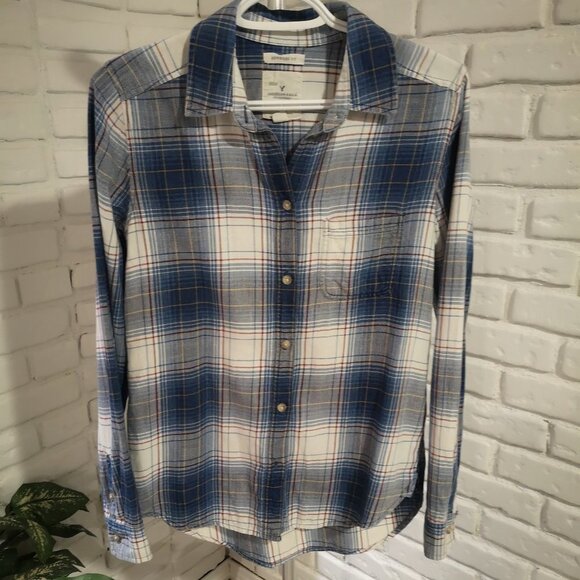 American Eagle Outfitters Ladies Boyfriend Fit Plaid Shirt - Picture 1 of 9